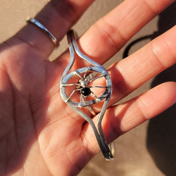 Native American signed Dean 925 sterling silver handmade spider onyx web bracele - Picture 14 of 16